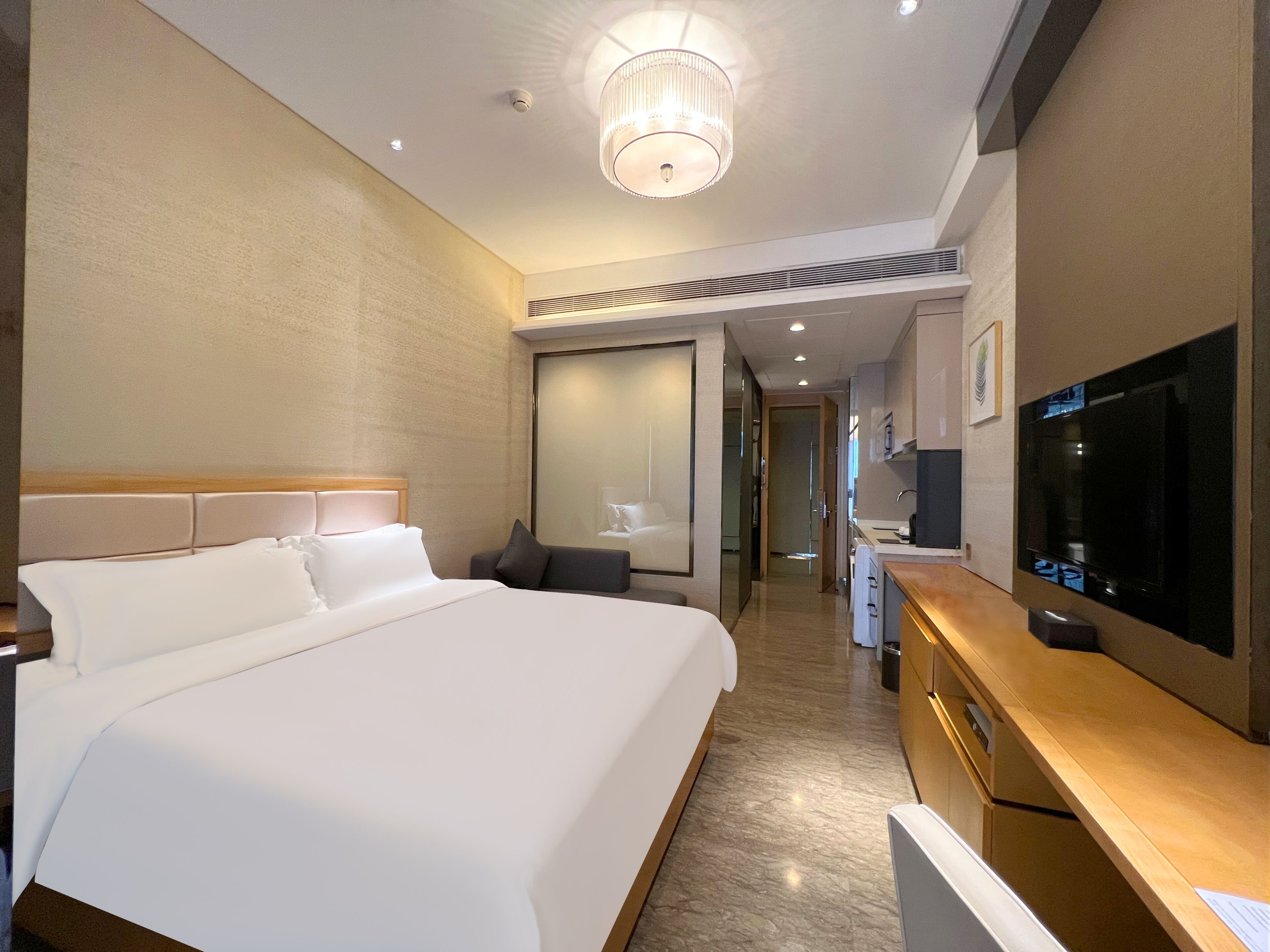 Quarto empresarial, 2 camas Queen | Roupas de cama premium, cortinas blackout, Wi-Fi de cortesia
