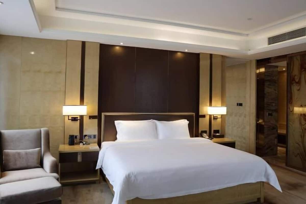 20 dormitorios, ropa de cama de alta calidad, cortinas opacas