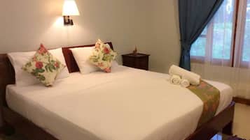 Suite Deluxe | 1 chambre, bureau, lits pliants/supplémentaires, Wi-Fi gratuit