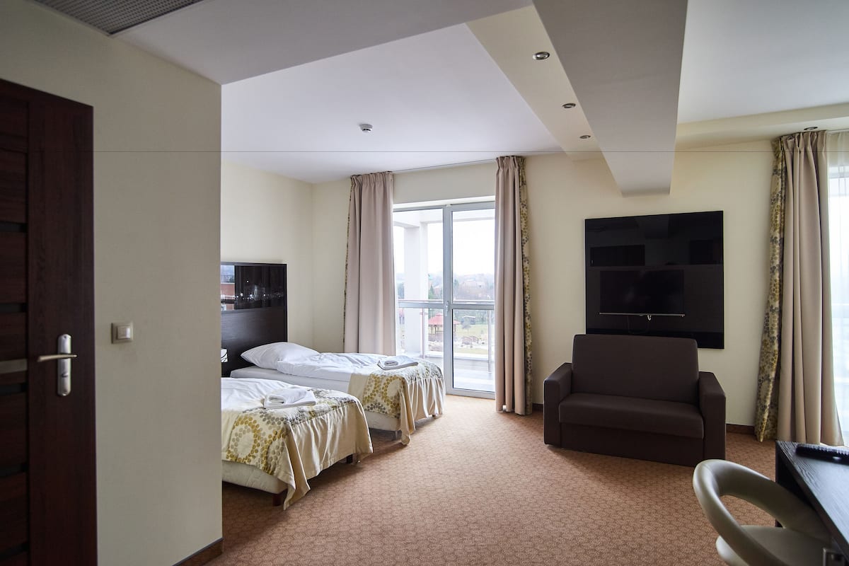 Standaard eenpersoonskamer, balkon | 1 slaapkamer, luxe beddengoed, een bureau, geluiddichte muren