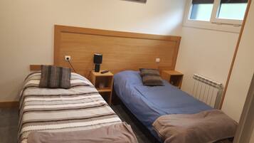 Double or Twin Room | Free cribs/infant beds, rollaway beds, free WiFi, wheelchair access