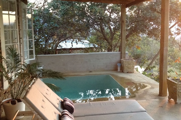 Family Stone Cottage | Terrace/patio