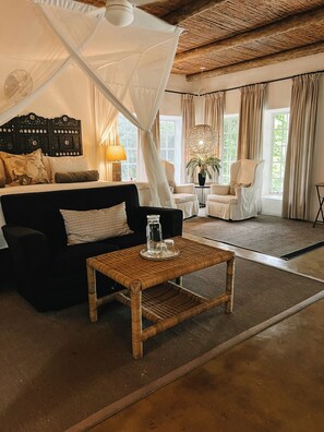 Honeymoon Stone Cottage | Két bảo mật tại phòng, trang trí khác biệt