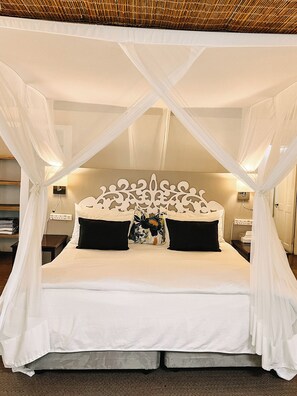 Family Room | In-room safe, individually decorated, individually furnished, free WiFi - Ashbourne Country Escape (Mbombela)