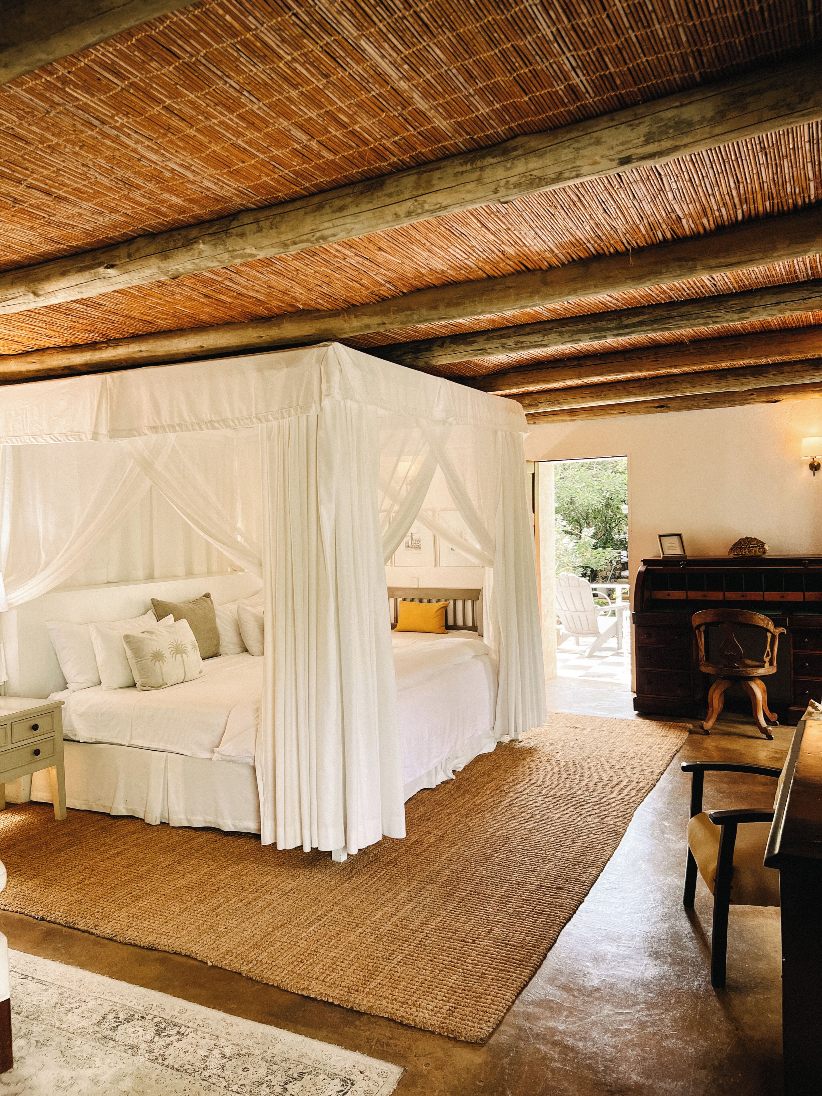 Balcony Room Bed and Breakfast en-suite
