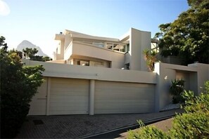 Exterior - Camps Bay Apartments (Cape Town)