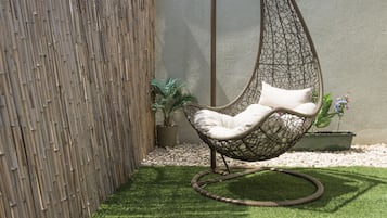 Deluxe Apartment, 1 Bedroom, Kitchen, Garden Area | 1 bedroom, in-room safe, desk, soundproofing