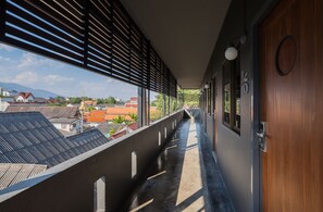 Balcony - Cozy Inn Chiang Mai (Chiang Mai)