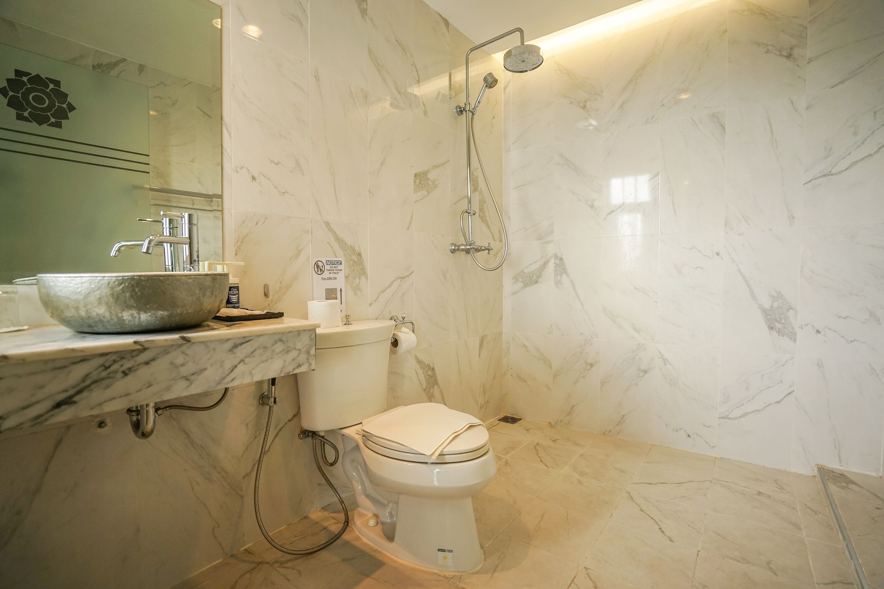 casa deluxe | minibar, desk, free wifi, bed sheets