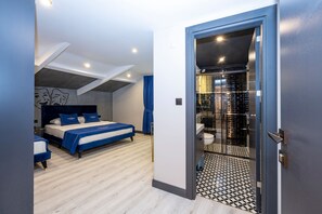 Deluxe Triple Room, Non Smoking | Egyptian cotton sheets, premium bedding, down comforters, minibar - İstanbul Paradise Hotel (Istanbul)