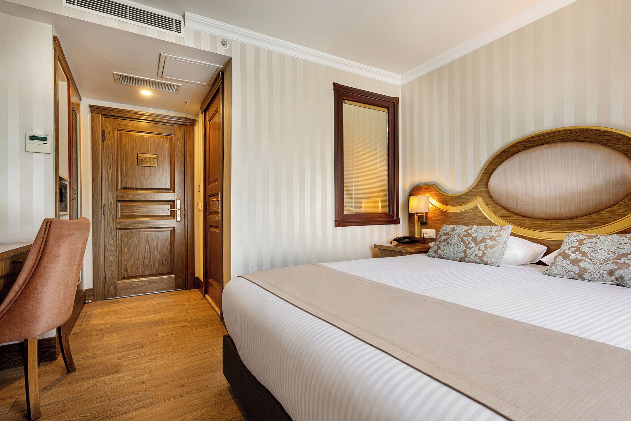 Photo - The Central Hotel