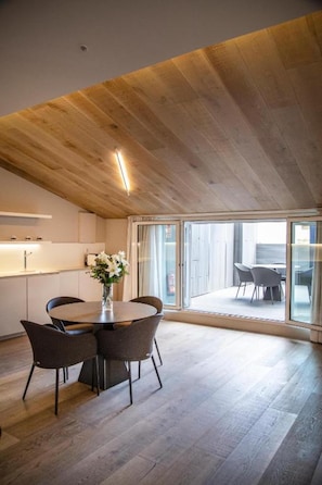 Deluxe Penthouse, Terrace, City View