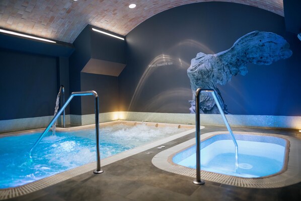 Parihoitohuone(ita), hierontapalveluita