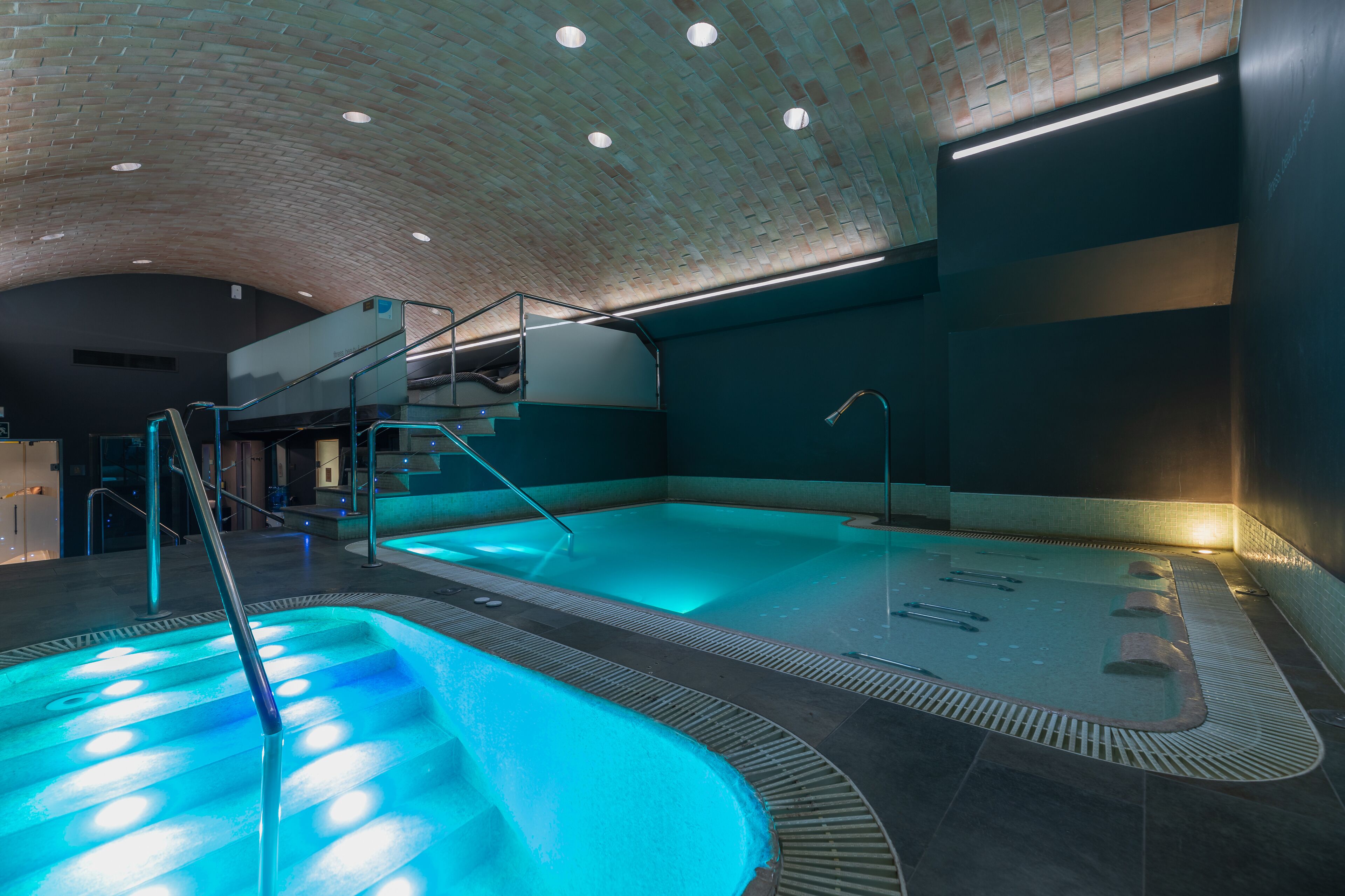 Couples treatment rooms, massages