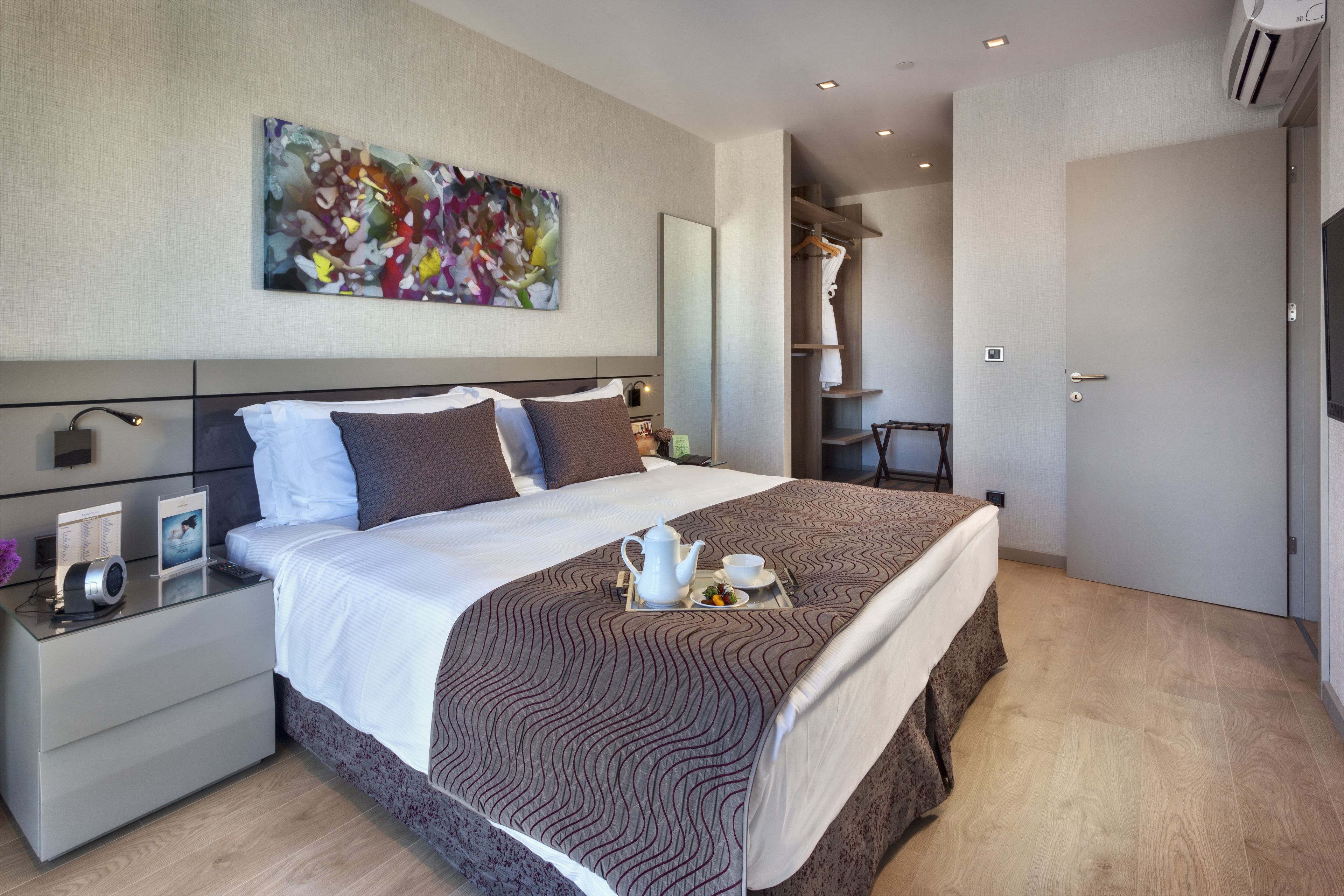 executive suite, 3 bedrooms | 1 bedroom, premium bedding, down duvets, pillow-top beds