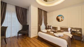 Habitación doble estándar | Ropa de cama de alta calidad y minibar