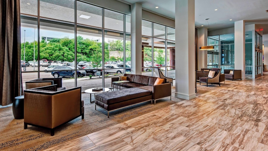 Residence Inn by Marriott Kansas City Downtown/ Convention