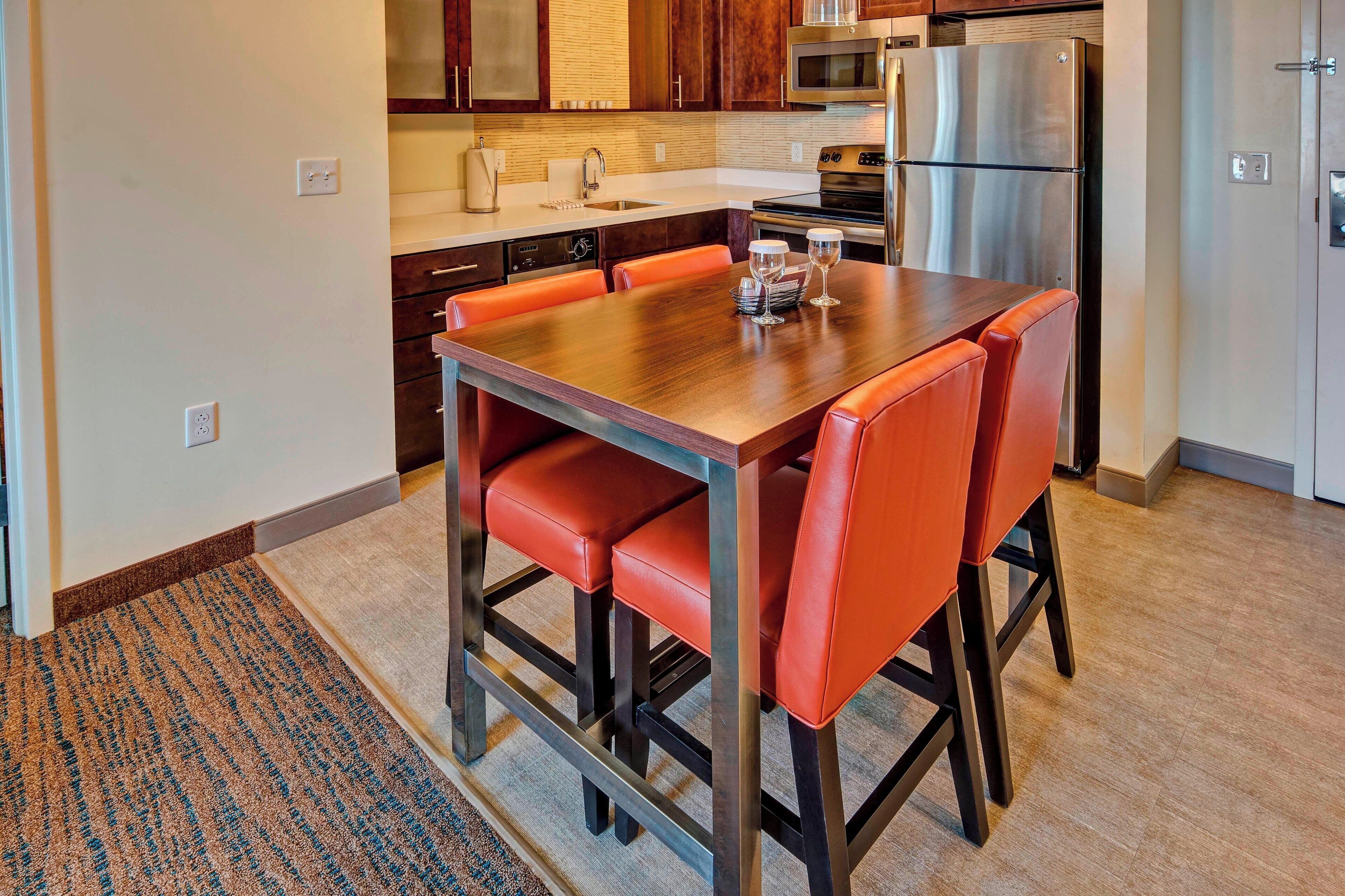 suite, 1 double bed | private kitchen | fridge, microwave, stovetop, dishwasher