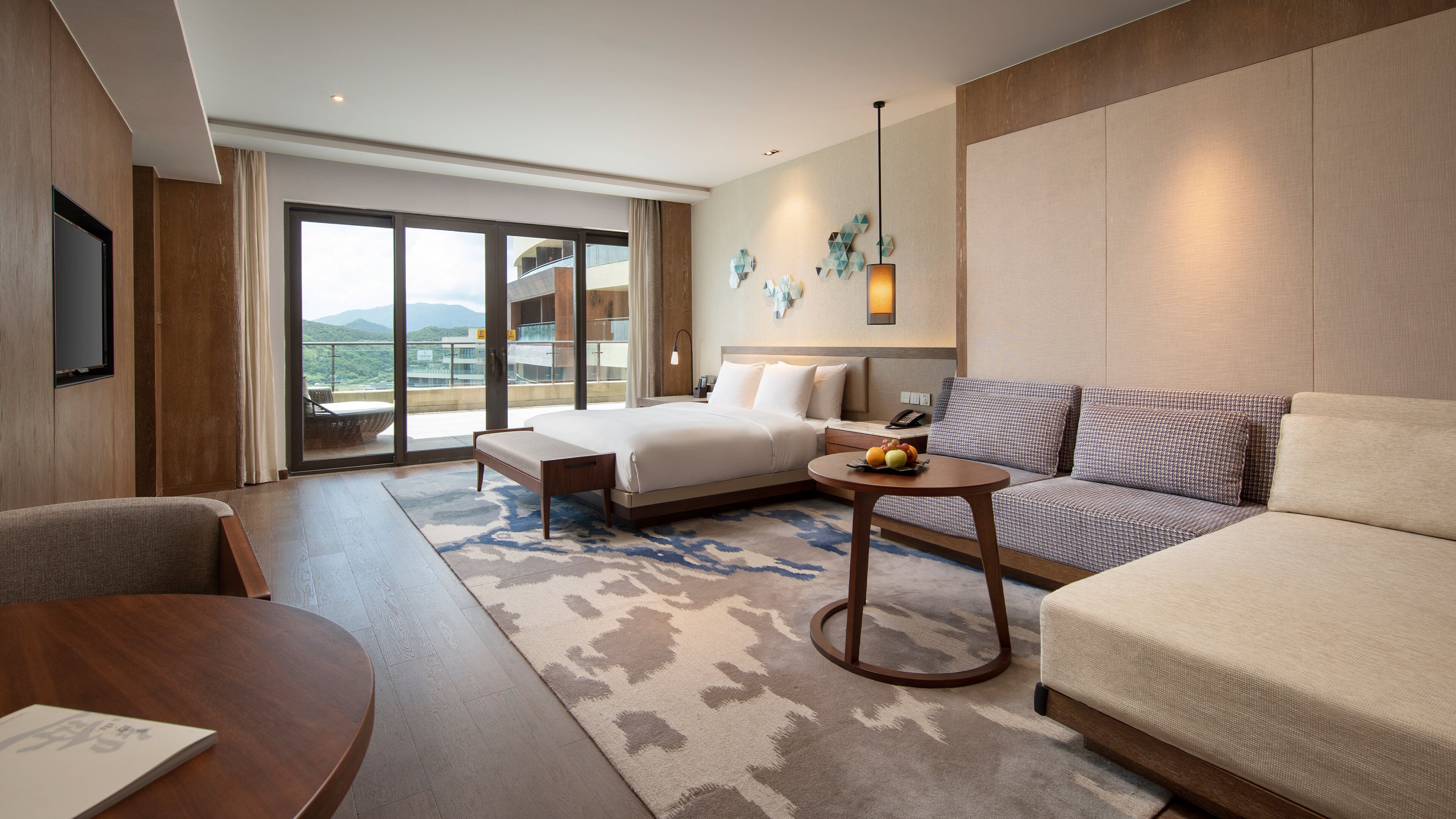 Minibar, in-room safe, desk, laptop workspace