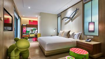 Suite, Meerblick (Crowne Family Themed Kids Room) | Minibar, Zimmersafe, Schreibtisch, laptopgeeigneter Arbeitsplatz