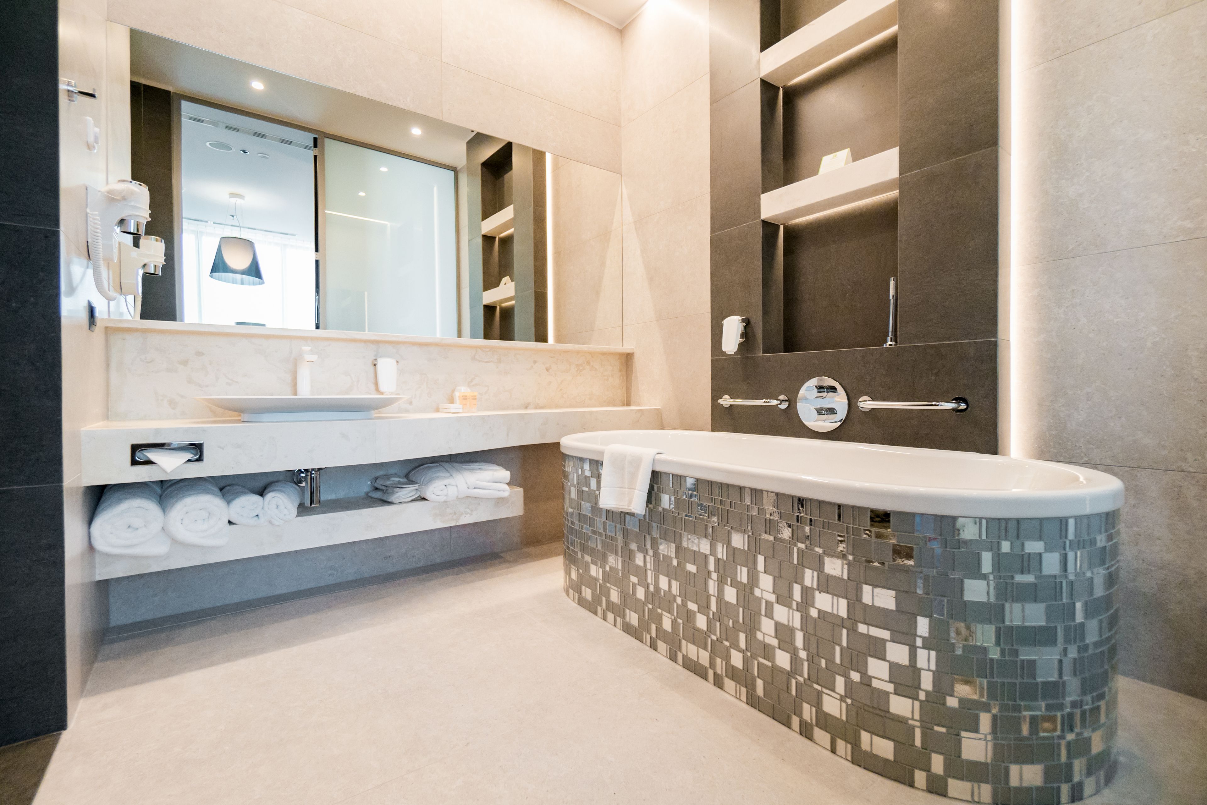 separate bathtub and shower, deep-soaking bathtub, free toiletries