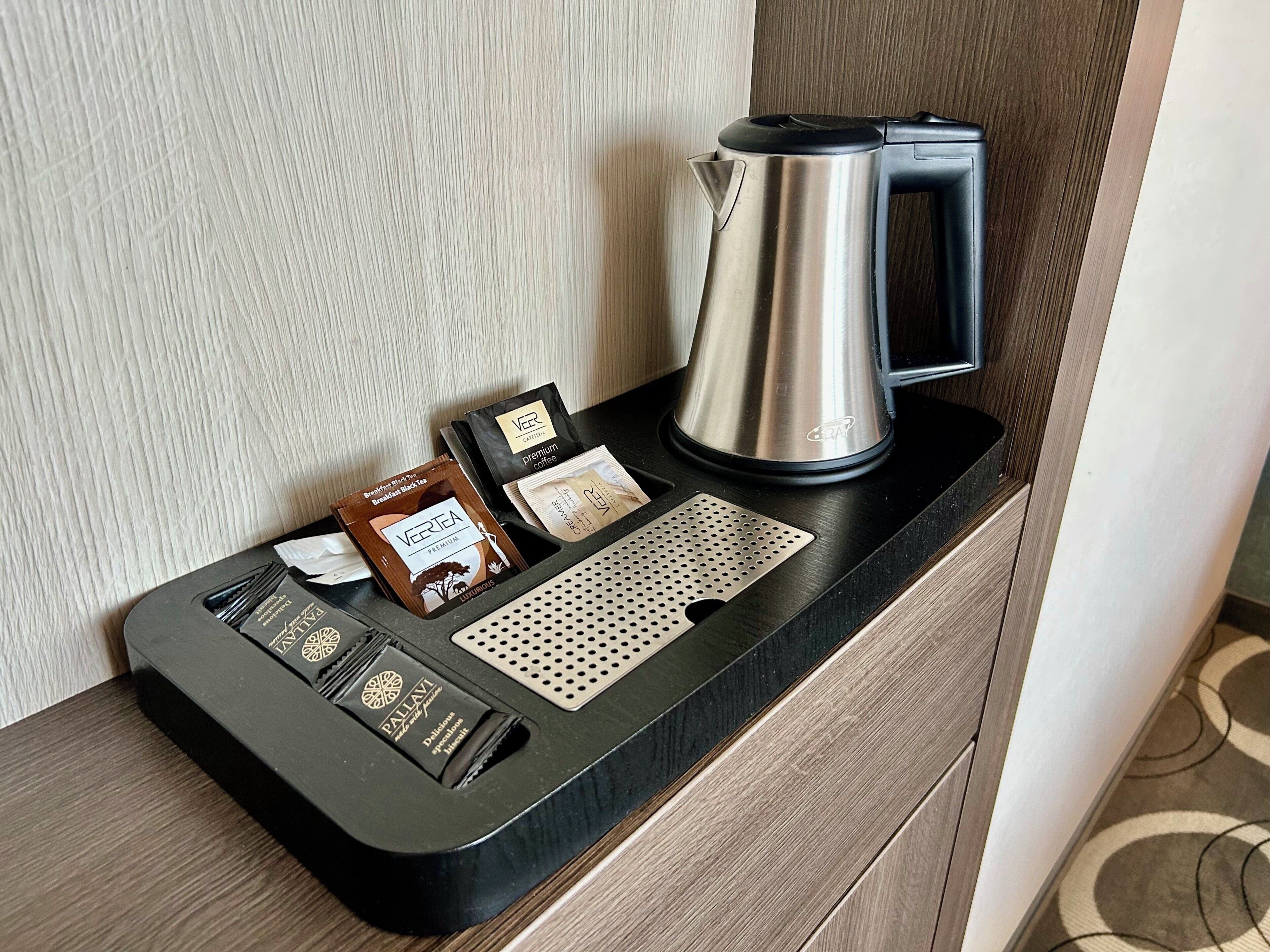 Minibar, in-room safe, desk, laptop workspace