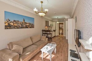 Két bảo mật tại phòng, bàn ủi/dụng cụ ủi quần áo