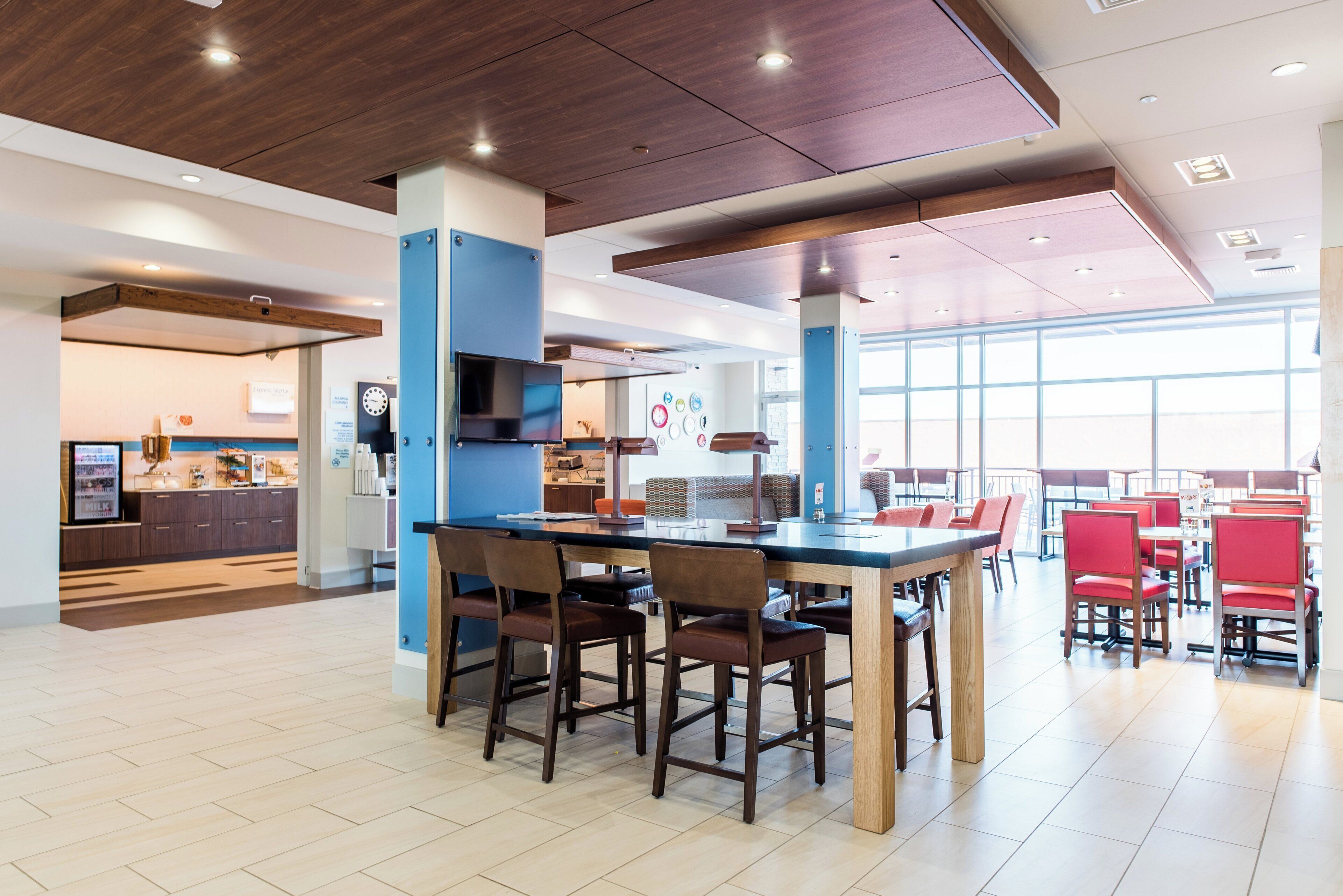 Foto - Holiday Inn Express & Suites Madison by IHG