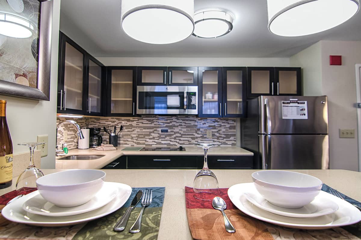 1 bedroom, in-room safe, desk, iron/ironing board