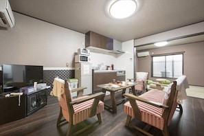 2 chambres, literie de qualité, accès au Wi-Fi (inclus)