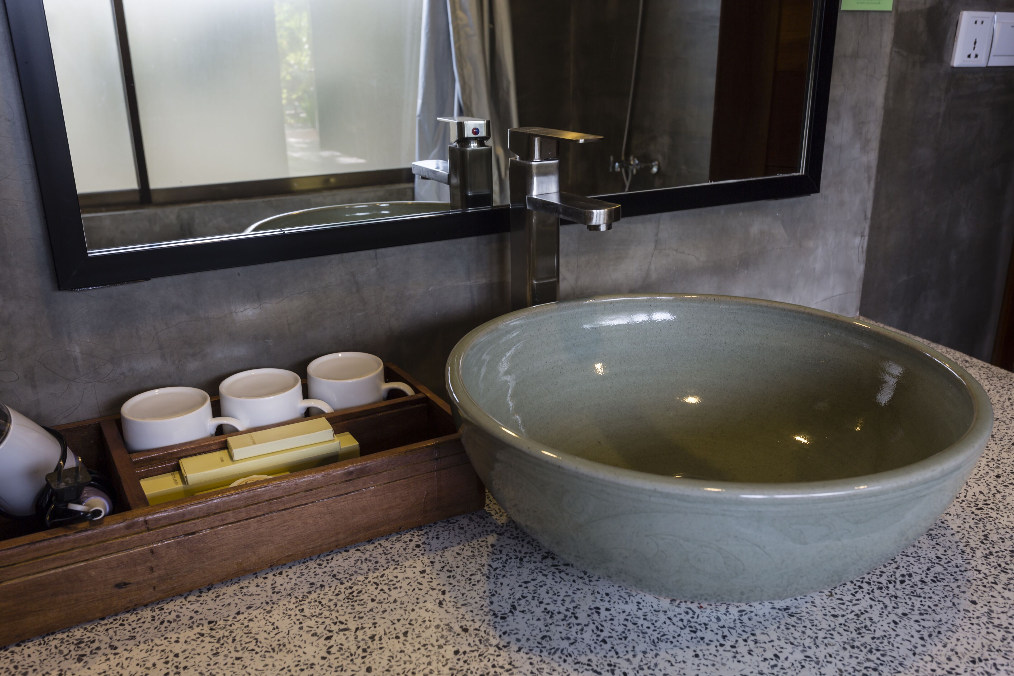 deluxe triple room, pool view | bathroom | combined shower/bathtub, free toiletries, hair dryer, bathrobes