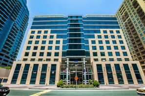 Front of property - Marina Byblos Hotel (Dubai)