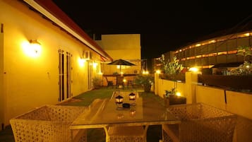 Departamento (AC) | Vista al jardín