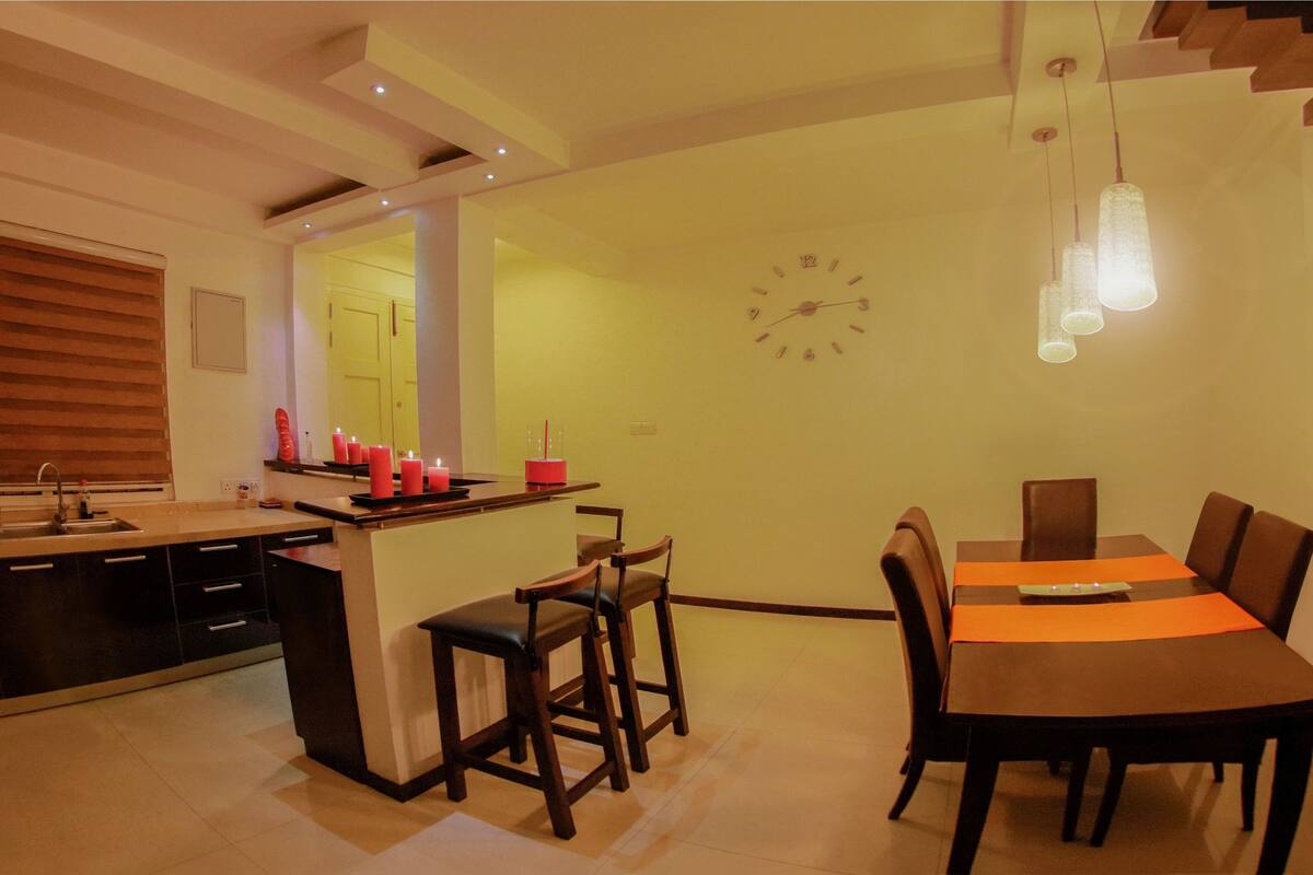 apartment (ac) | in-room dining