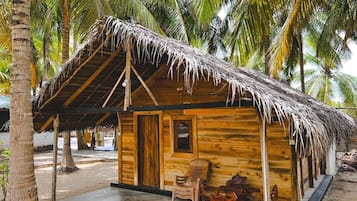Family Villa, Garden Area | Down comforters, in-room safe, individually furnished, desk