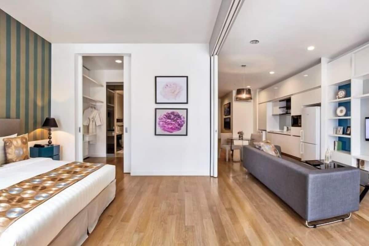 1 bedroom, in-room safe, desk, laptop workspace