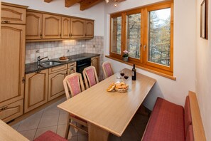 Private kitchen - Apartments Zermatt Paradies (Zermatt)