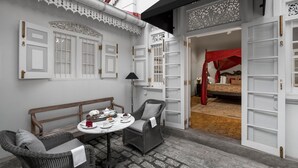Suite, 1 Katil Raja (King) dengan Katil Sofa (Master)