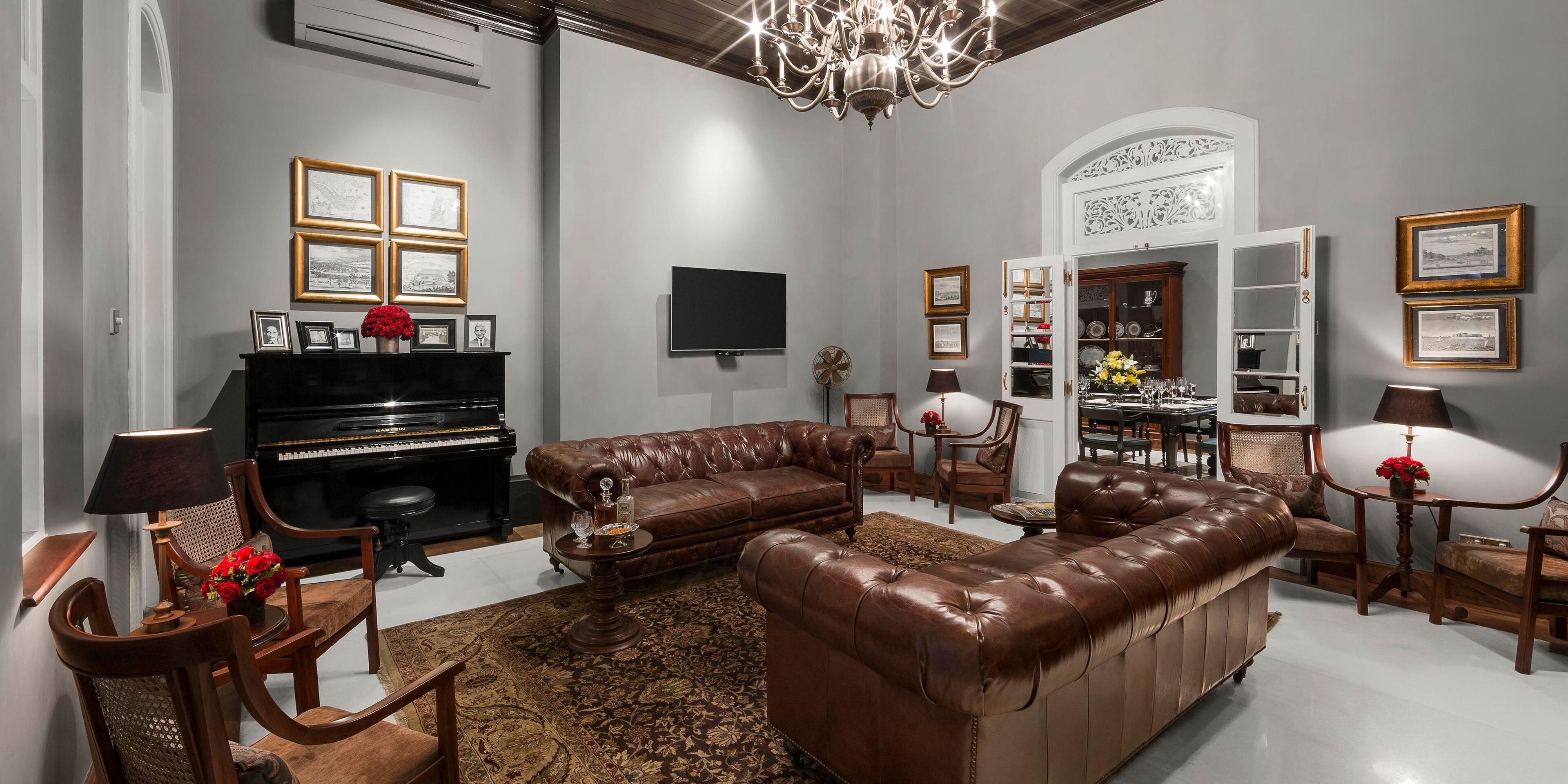 Photo - Maniumpathy Hotel