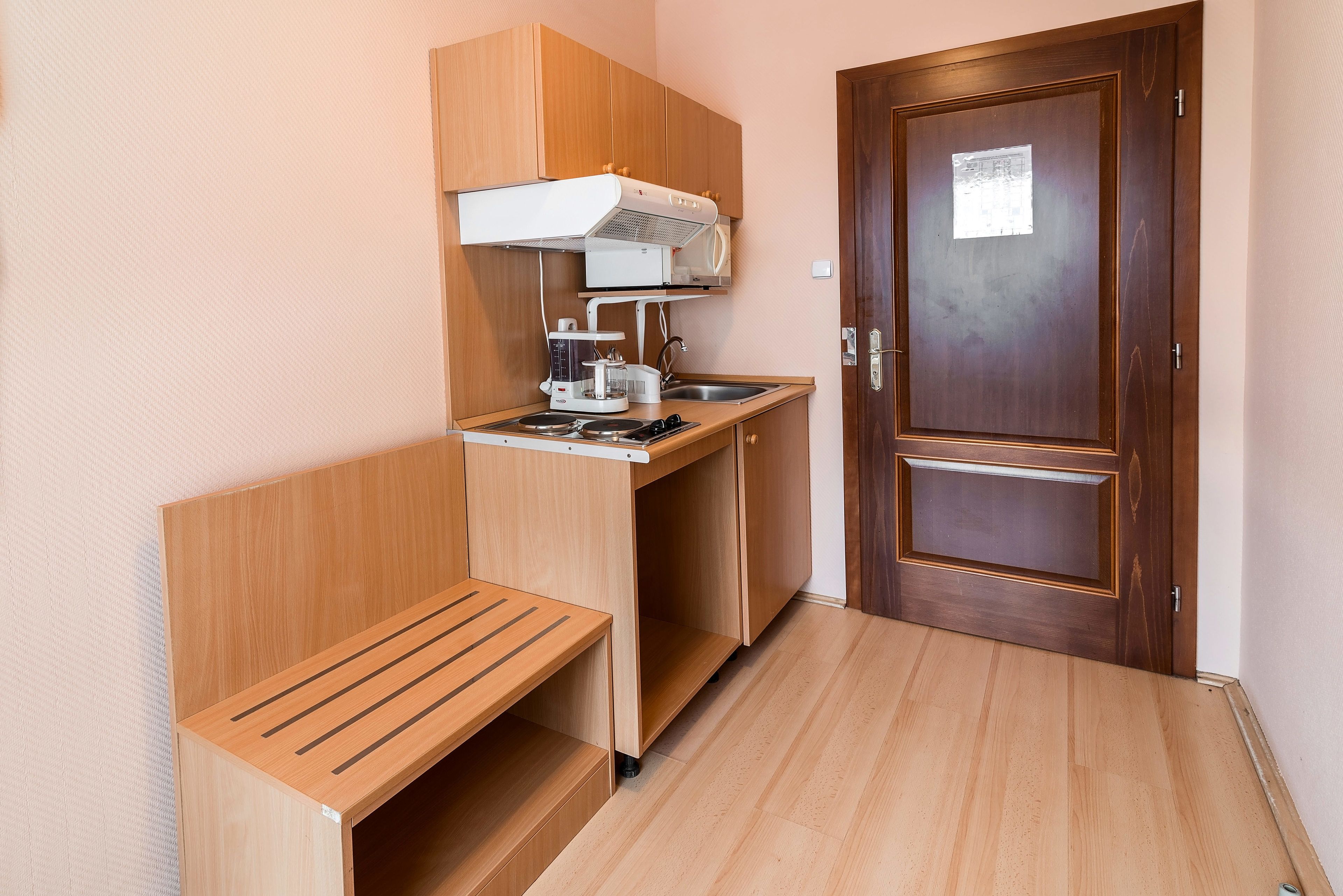 premium apartment, 1 queen bed with sofa bed, non smoking | private kitchen | fridge