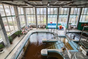 2 indoor pools, 2 outdoor pools, pool umbrellas, sun loungers