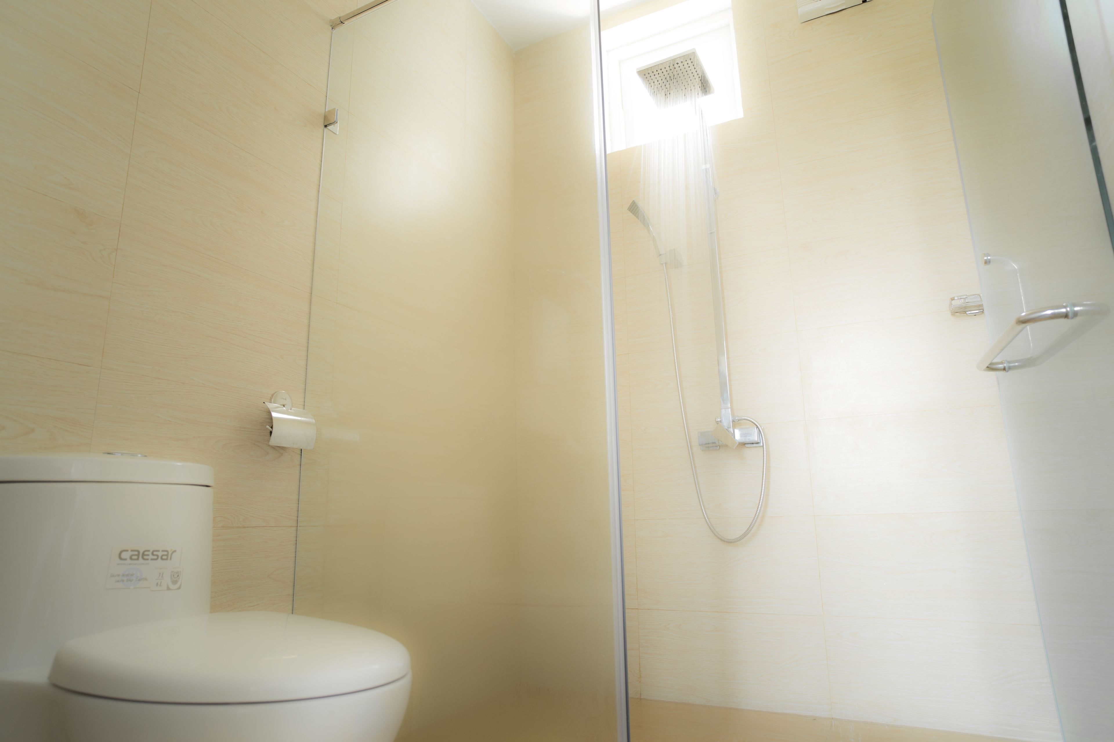 Shower, free toiletries, hair dryer, bathrobes