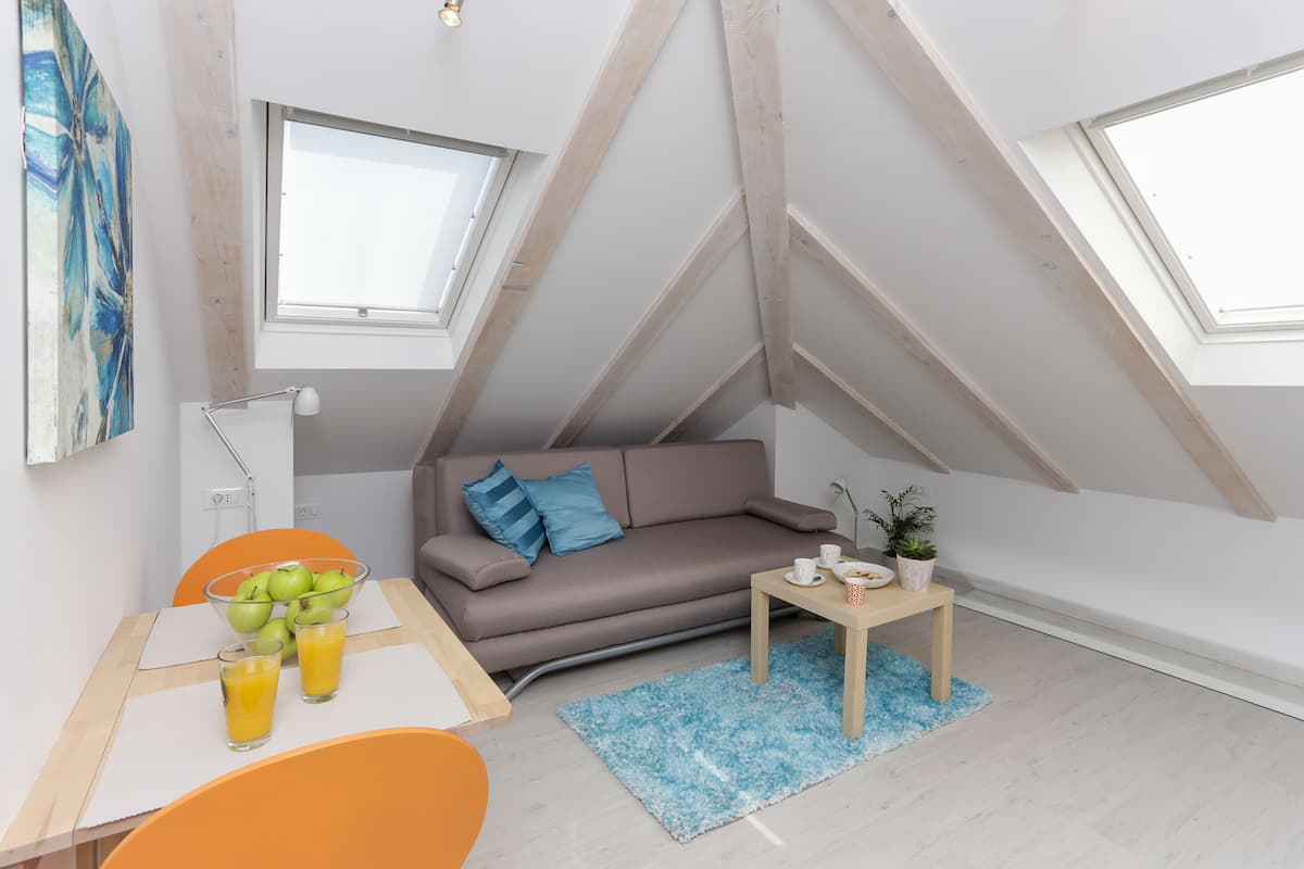 Studio | Skrivbord, strykjärn/strykbräda, gratis wi-fi och sängkläder