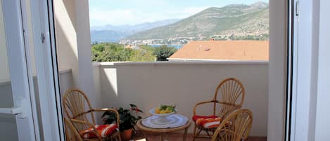 Apartment, 2 Bedrooms | Terrace/patio