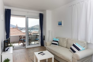 Apartment (Two-Bedroom Apartment with Balcony an) | Living room