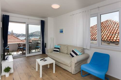 Apartment (Two-Bedroom Apartment with Balcony an) | Living room