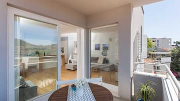 Apartment (Three-Bedroom Apartment with Balcony ) | Balcony