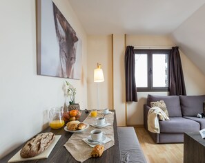 Apartment, 1 Schlafzimmer | Wohnzimmer | Flachbildfernseher