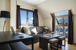 Apartamento, 2 quartos | Vista do quarto