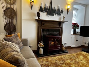 Traditionell stuga - eget badrum - utsikt mot kanalen (Self Catering Home) | Lounge